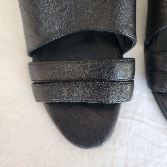 Emanuele Crasto Women’s Black Leather Sandals Ankle Buckle 42 10.5 EUC - Picture 3 of 7